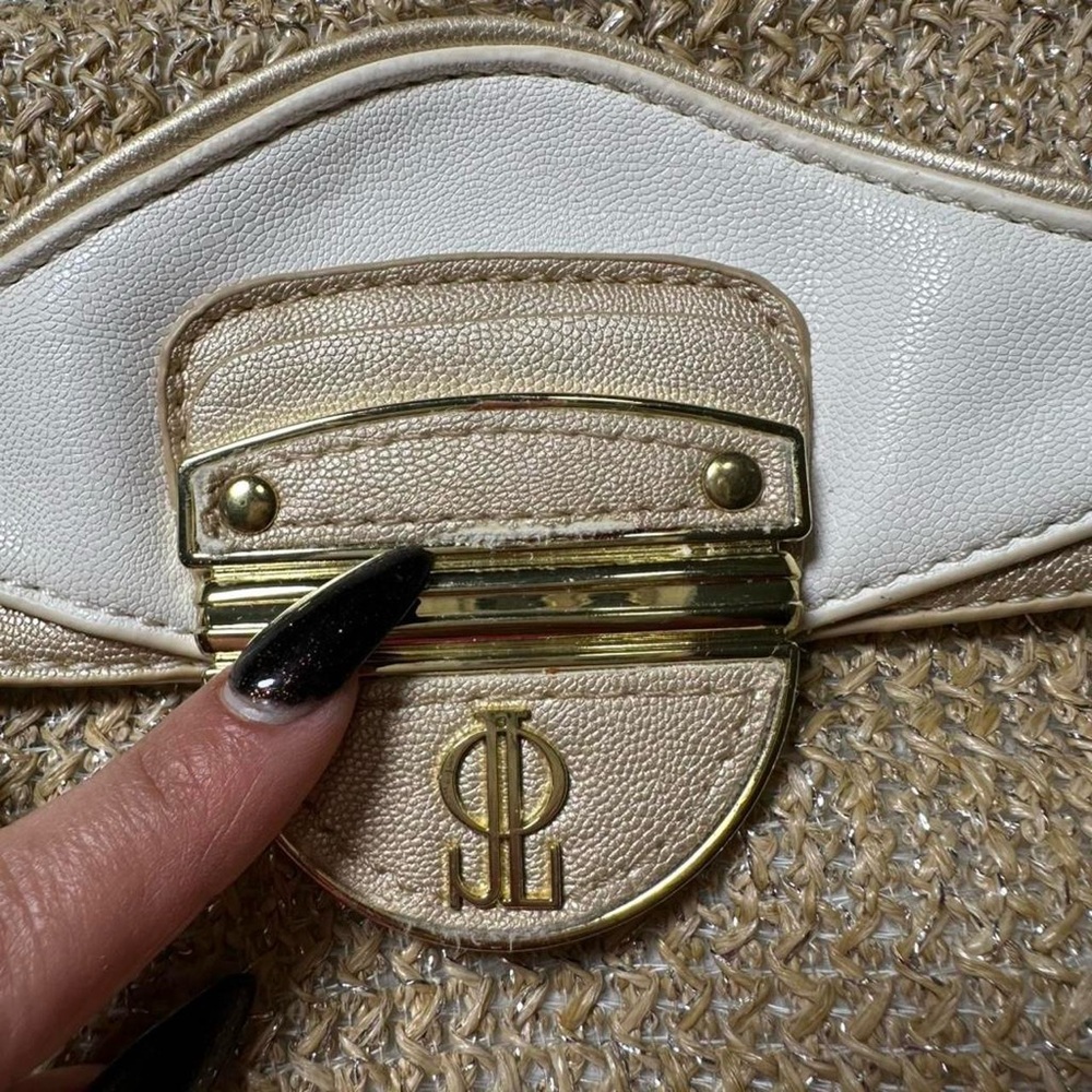 Clutch Purse Magnetic Closure JLO Print Inside - Picture 5 of 9